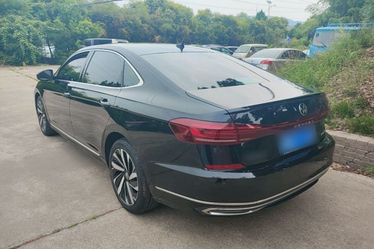 Used Volkswagen Passat 2023 Revised 330TSI Starry Elite Edition Rear Left 45 Deg