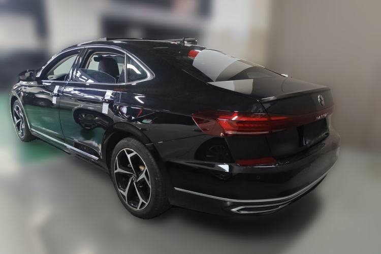 Used Volkswagen Passat 2023 330TSI Starry Elite Edition Rear Left 45 Deg