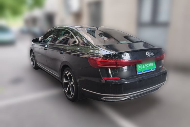 Used Volkswagen Passat 2023 330TSI Starry Elite Edition Rear Left 45 Deg
