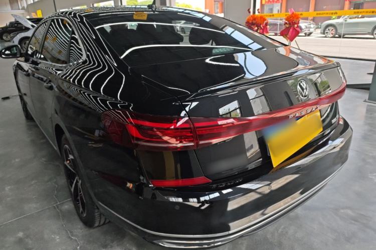 Used Volkswagen Passat 2023 Revised 330TSI Starry Elite Edition Rear Left 45 Deg