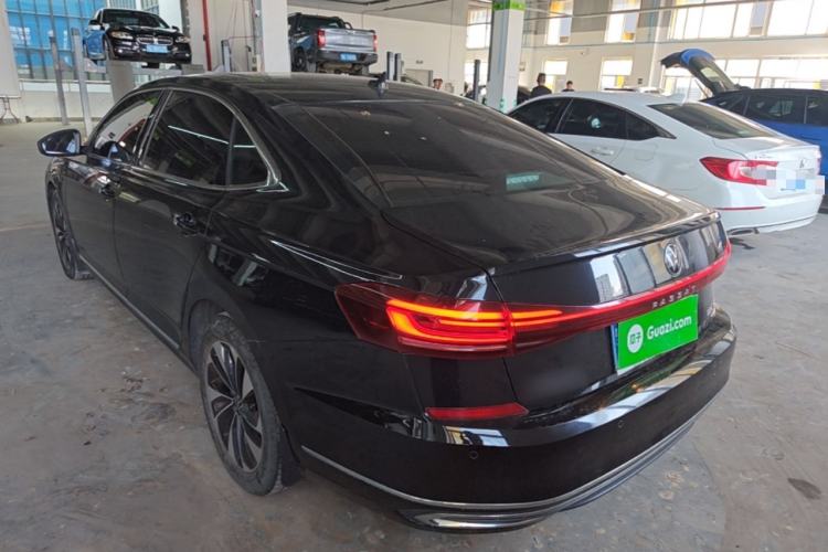 Used Volkswagen Passat 2023 Revised 330TSI Starry Elite Edition Rear Left 45 Deg