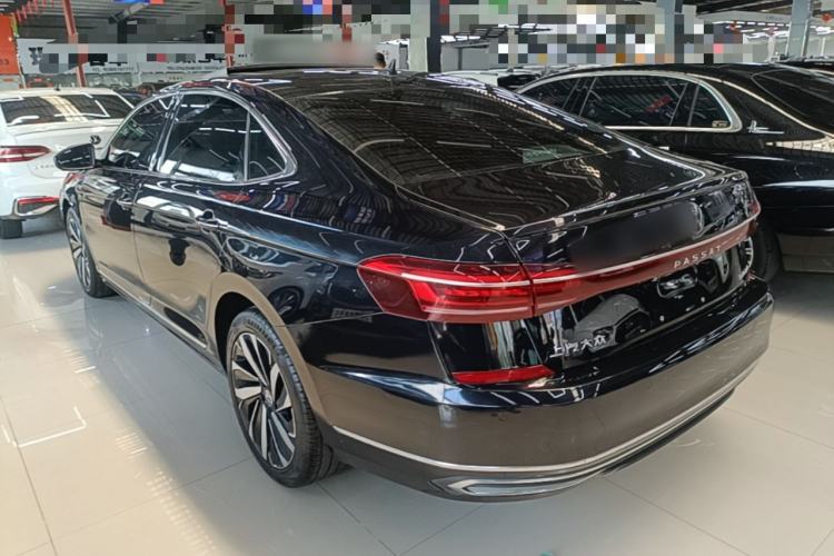 Used Volkswagen Passat 2023 Facelift 330TSI Luxury Edition Rear Left 45 Deg