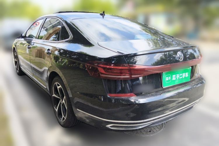 Used Volkswagen Passat 2023 330TSI Starry Luxury Edition Rear Left 45 Deg