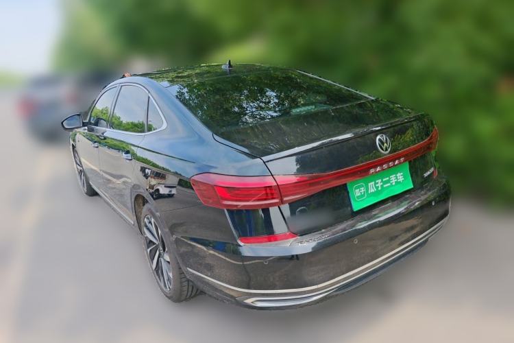 Used Volkswagen Passat 2023 Facelift 330TSI Luxury Edition Rear Left 45 Deg
