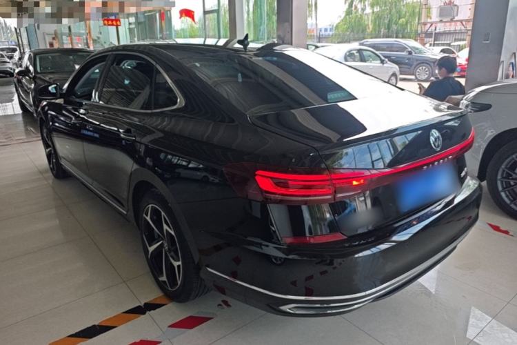 Used Volkswagen Passat 2023 330TSI Starry Luxury Edition Rear Left 45 Deg