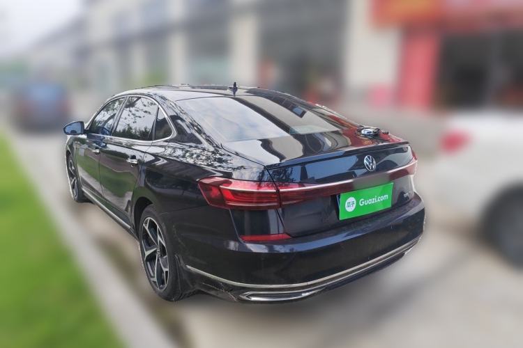 Used Volkswagen Passat 2023 330TSI Starry Elite Edition Rear Left 45 Deg