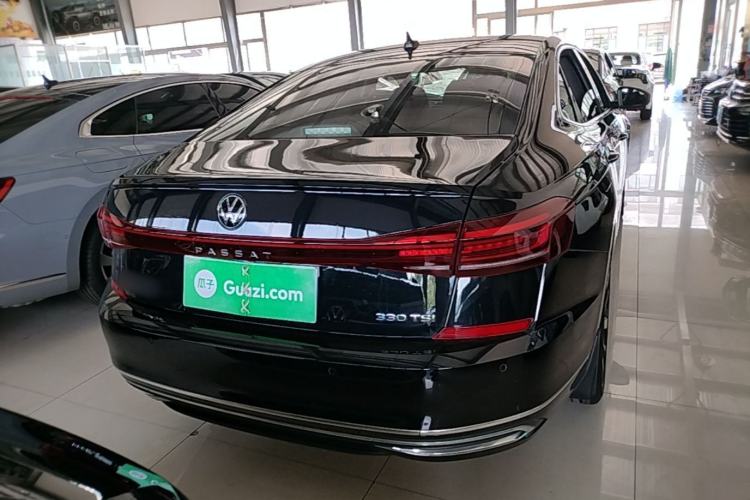 Used Volkswagen Passat 2023 Facelift 330TSI Luxury Edition Rear