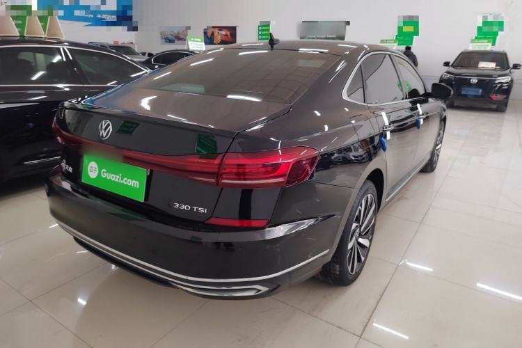 Used Volkswagen Passat 2023 Facelift 330TSI Luxury Edition Rear Right 45 Deg