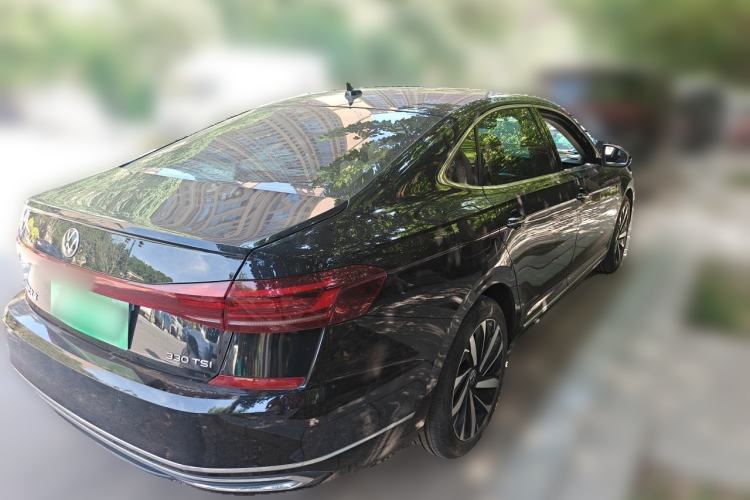 Used Volkswagen Passat 2023 Facelift 330TSI Luxury Edition Rear Right 45 Deg