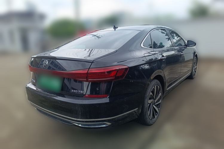 Used Volkswagen Passat 2023 Facelift 330TSI Luxury Edition Rear Right 45 Deg