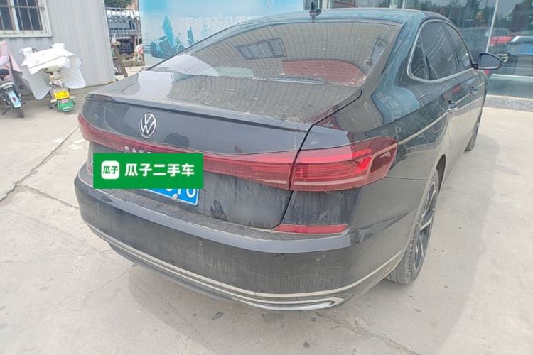 Used Volkswagen Passat 2023 330TSI Starry Luxury Edition Rear Right 45 Deg