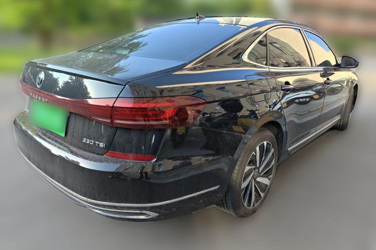 Used Volkswagen Passat 2023 Facelift 330TSI Luxury Edition Rear Right 45 Deg