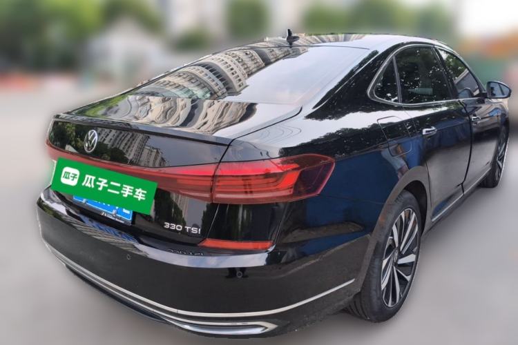 Used Volkswagen Passat 2023 330TSI Starry Luxury Edition Rear Right 45 Deg