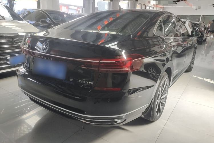 Used Volkswagen Passat 2023 Facelift 330TSI Luxury Edition Rear Right 45 Deg