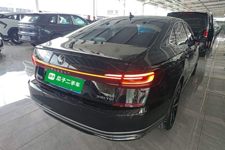 Used Volkswagen Passat 2023 Revised 330TSI Starry Elite Edition Rear Right 45 Deg