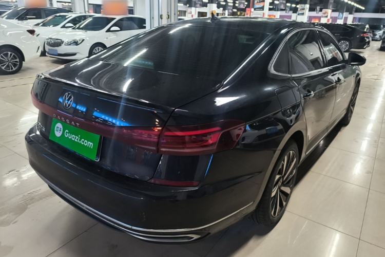 Used Volkswagen Passat 2023 Facelift 330TSI Luxury Edition Rear Right 45 Deg