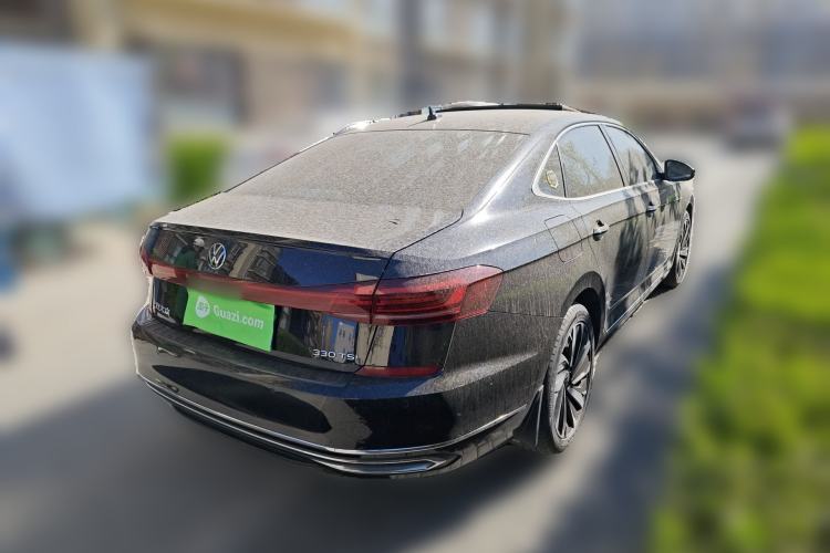 Used Volkswagen Passat 2023 Facelift 330TSI Luxury Edition Rear Right 45 Deg