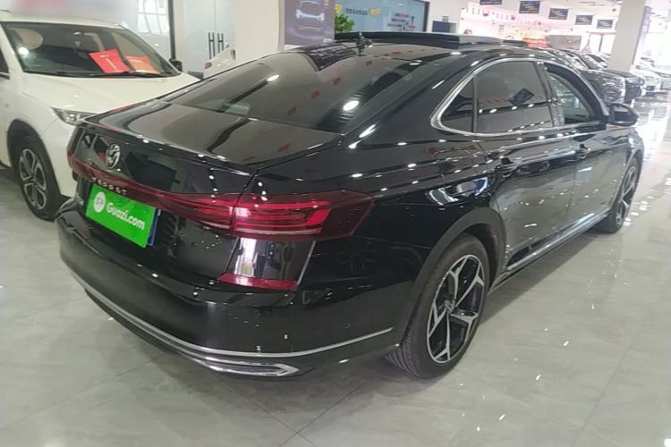 Used Volkswagen Passat 2023 330TSI Starry Elite Edition Rear Right 45 Deg