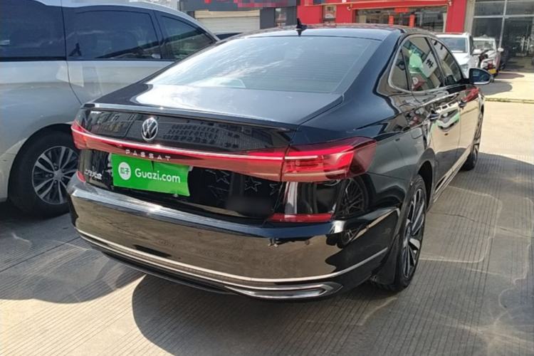 Used Volkswagen Passat 2023 Facelift 330TSI Luxury Edition Rear Right 45 Deg