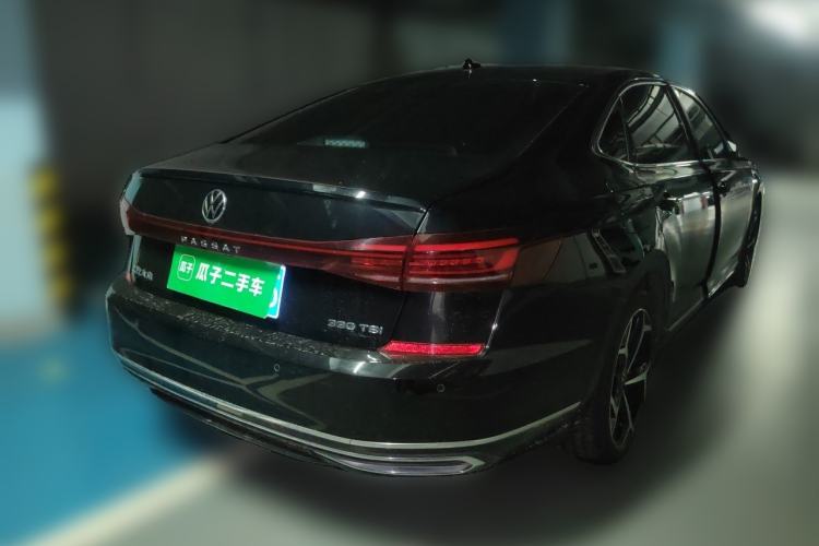 Used Volkswagen Passat 2023 330TSI Starry Elite Edition Rear Right 45 Deg