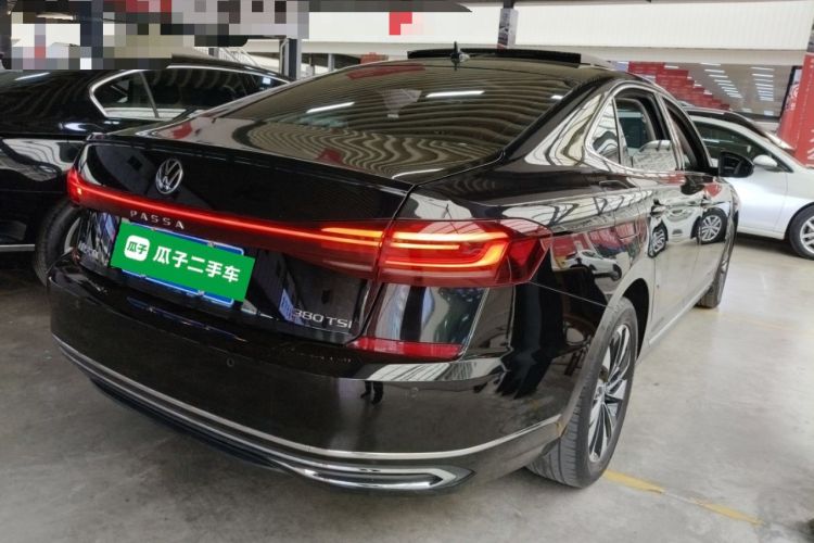 Used Volkswagen Passat 2023 330TSI Starry Elite Edition Rear Right 45 Deg