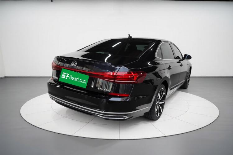 Used Volkswagen Passat 2023 Revised 330TSI Starry Elite Edition Rear Right 45 Deg