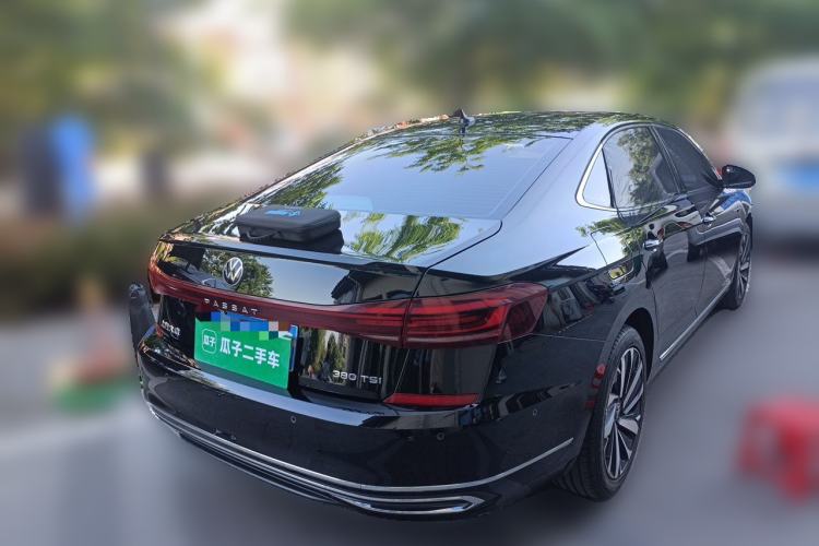 Used Volkswagen Passat 2023 330TSI Luxury Edition Rear Right 45 Deg
