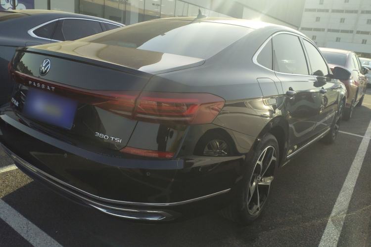 Used Volkswagen Passat 2023 Revised 330TSI Starry Elite Edition Rear Right 45 Deg