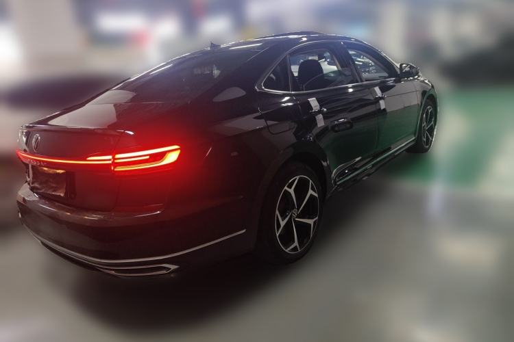Used Volkswagen Passat 2023 330TSI Starry Elite Edition Rear Right 45 Deg