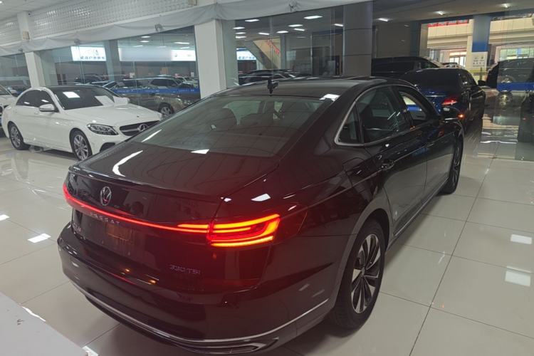 Used Volkswagen Passat 2023 330TSI Starry Elite Edition Rear Right 45 Deg