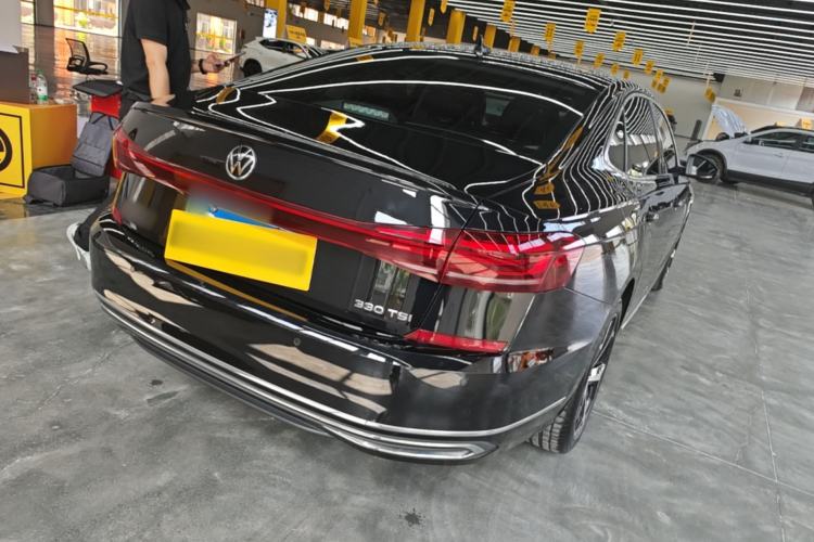 Used Volkswagen Passat 2023 Revised 330TSI Starry Elite Edition Rear Right 45 Deg