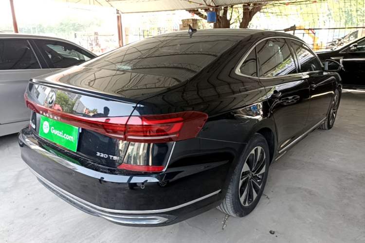 Used Volkswagen Passat 2023 330TSI Starry Elite Edition Rear Right 45 Deg