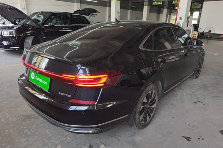 Used Volkswagen Passat 2023 Revised 330TSI Starry Elite Edition Rear Right 45 Deg