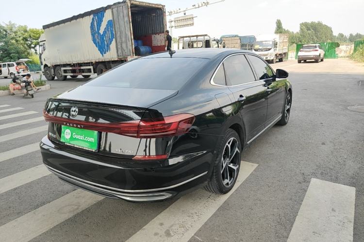 Used Volkswagen Passat 2023 330TSI Starry Luxury Edition Rear Right 45 Deg