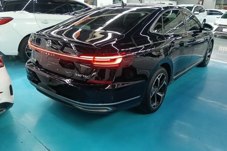 Used Volkswagen Passat 2023 330TSI Starry Elite Edition Rear Right 45 Deg