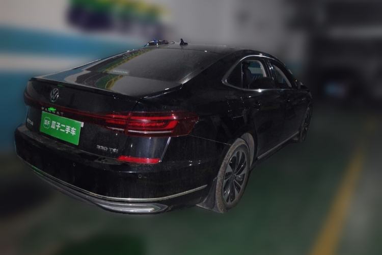 Used Volkswagen Passat 2023 330TSI Starry Elite Edition Rear Right 45 Deg