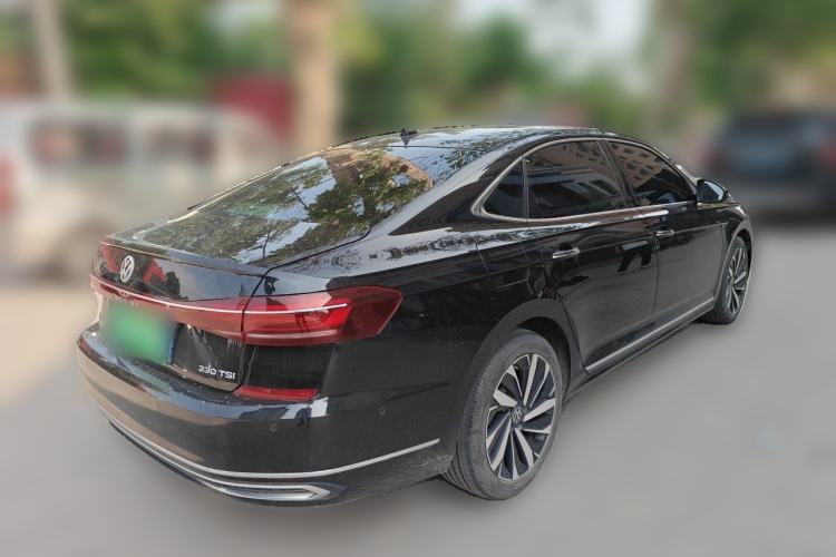 Used Volkswagen Passat 2023 Facelift 330TSI Luxury Edition Rear Right 45 Deg