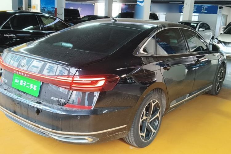 Used Volkswagen Passat 2023 Revised 330TSI Starry Elite Edition Rear Right 45 Deg