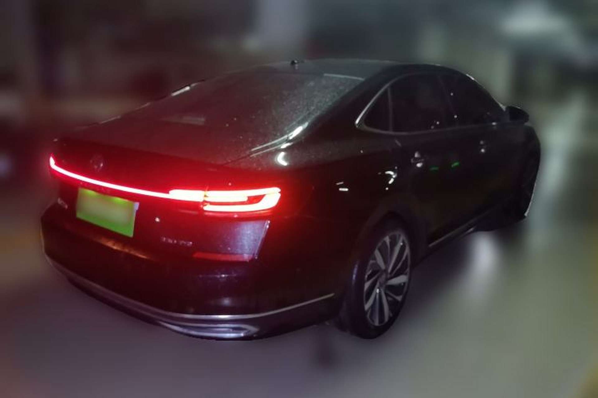 Used Volkswagen Passat 2023 330TSI Luxury Edition Rear Right 45 Deg