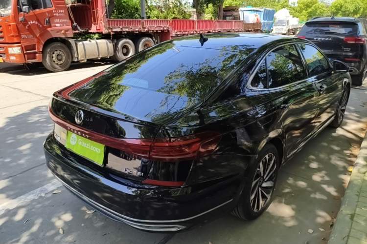 Used Volkswagen Passat 2023 330TSI Elite Edition Rear Right 45 Deg