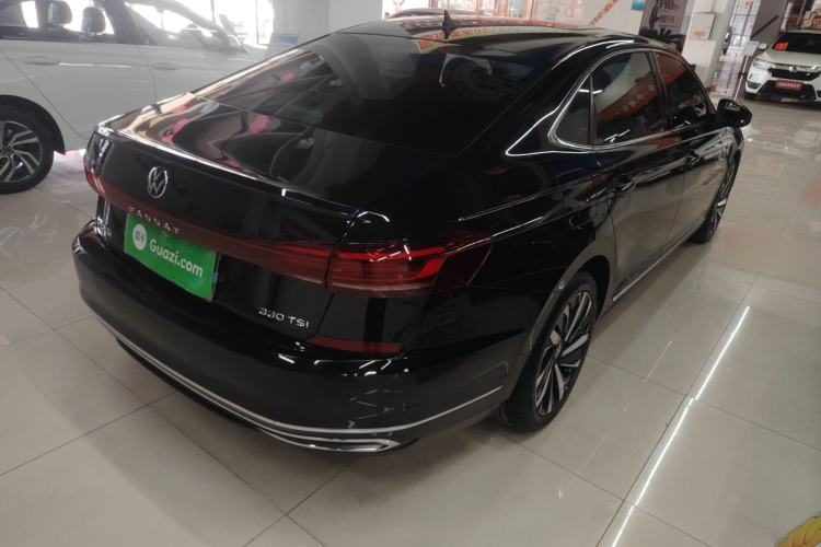 Used Volkswagen Passat 2023 330TSI Elite Edition Rear Right 45 Deg