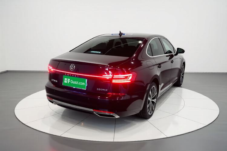 Used Volkswagen Passat 2023 Facelift 330TSI Luxury Edition Rear