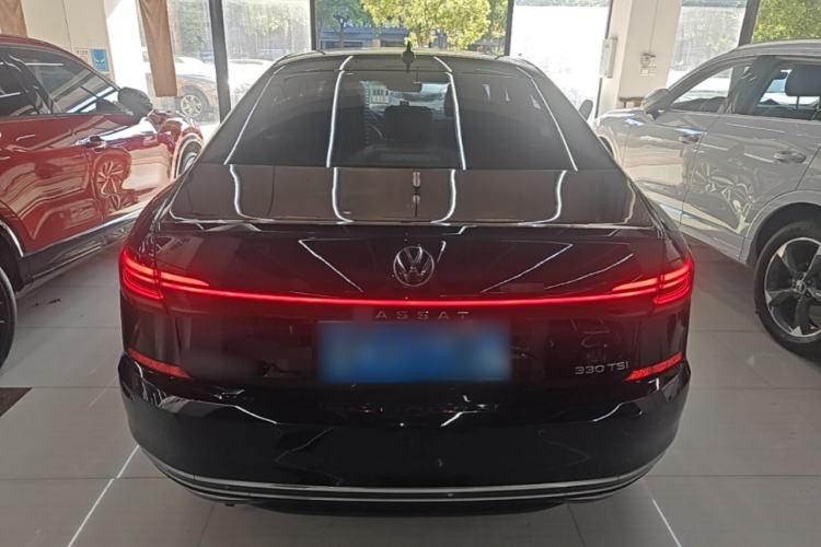 Used Volkswagen Passat 2023 Facelift 330TSI Luxury Edition Rear