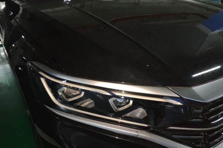 Used Volkswagen Passat 2023 330TSI Luxury Edition Right Front Headlight