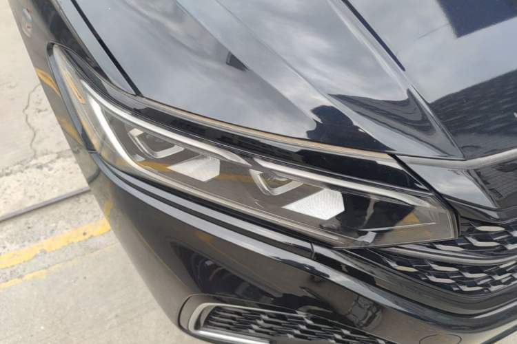 Used Volkswagen Passat 2023 Restyled 330TSI Starry Luxury Edition Right Front Headlight