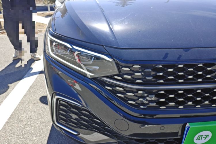 Used Volkswagen Passat 2023 Restyled 330TSI Starry Luxury Edition Right Front Headlight