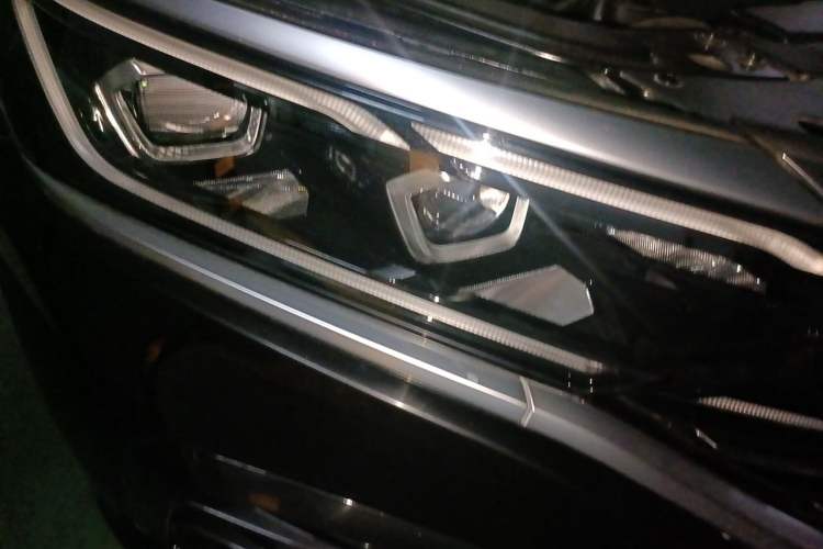 Used Volkswagen Passat 2023 330TSI Luxury Edition Right Front Headlight