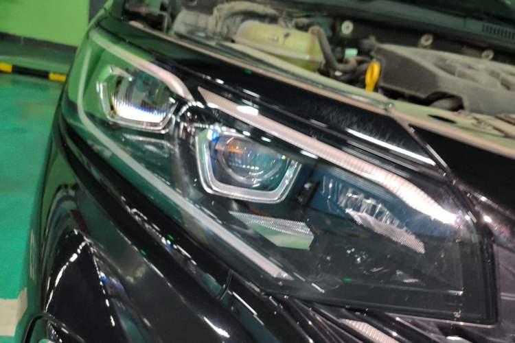 Used Volkswagen Passat 2023 330TSI Starry Luxury Edition Right Front Headlight