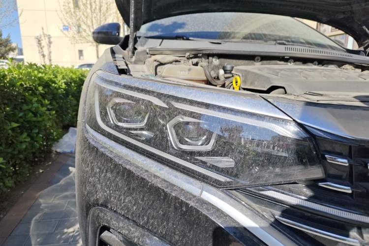Used Volkswagen Passat 2023 Facelift 330TSI Luxury Edition Right Front Headlight