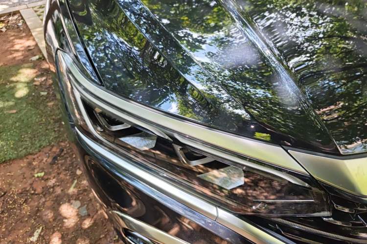 Used Volkswagen Passat 2023 Revised 380TSI Luxury Edition Right Front Headlight